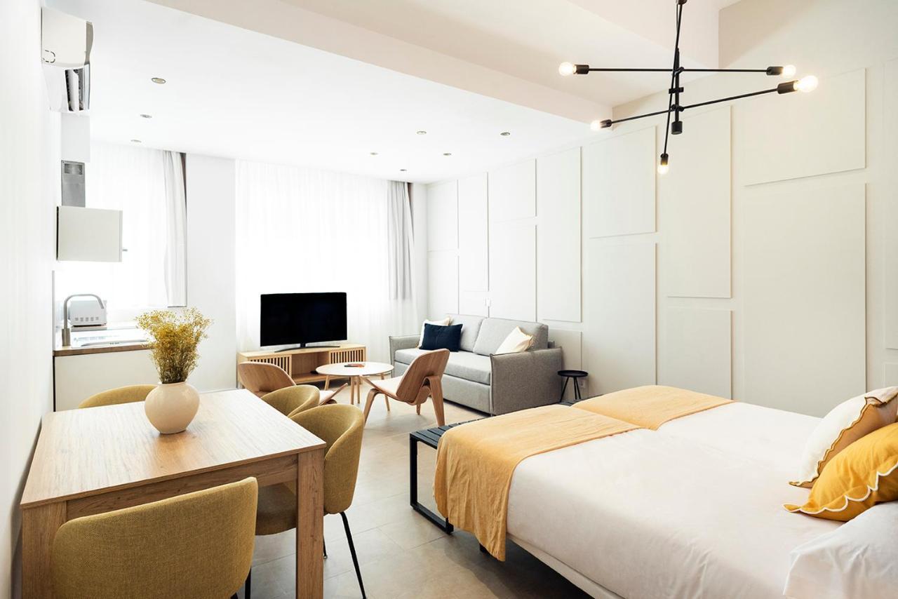 Apart-hotel Blanq Marina *