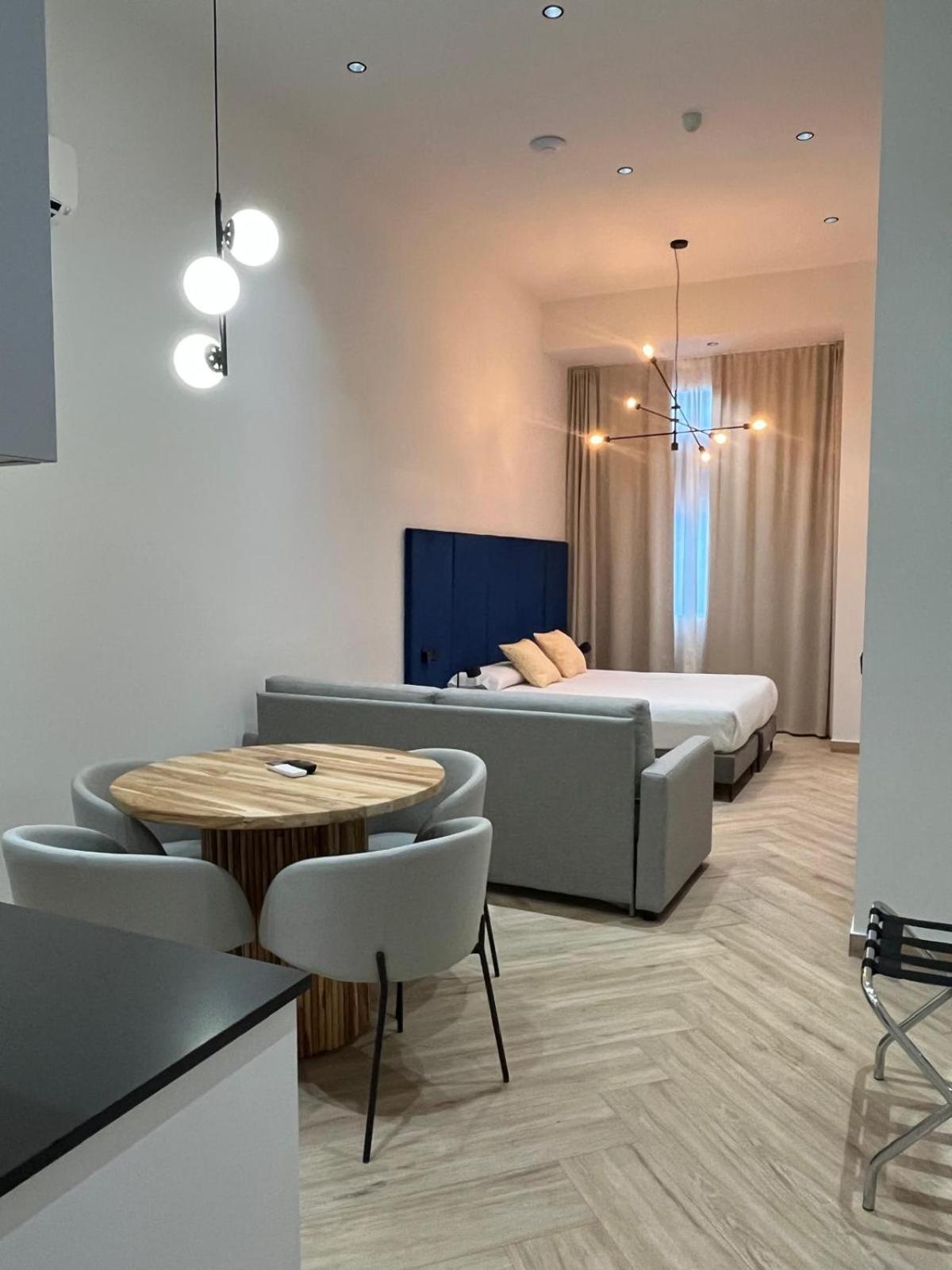 Blanq Marina Apart-hotel *
